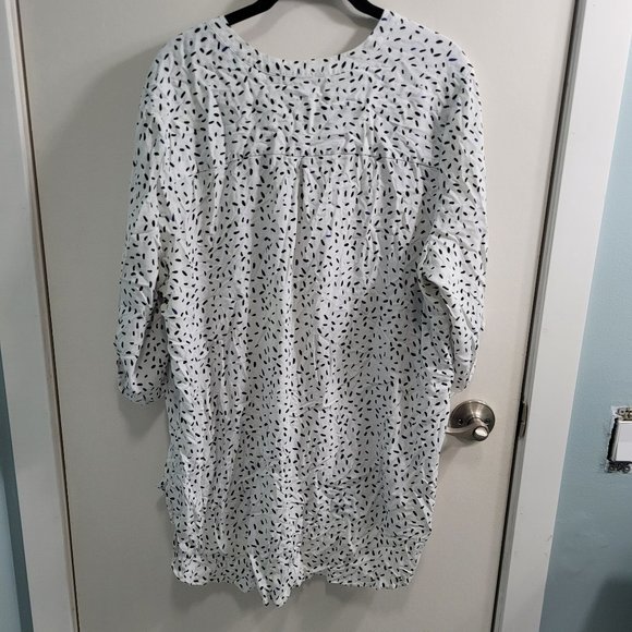 2X Reitmans Relaxed Fit Black & White Blouse - Picture 2 of 8